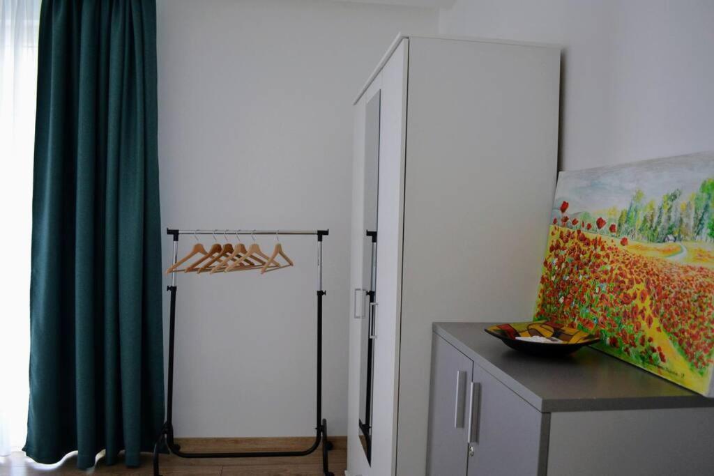 Modern City Center 2 Bedroom Apartment صوفيا المظهر الخارجي الصورة