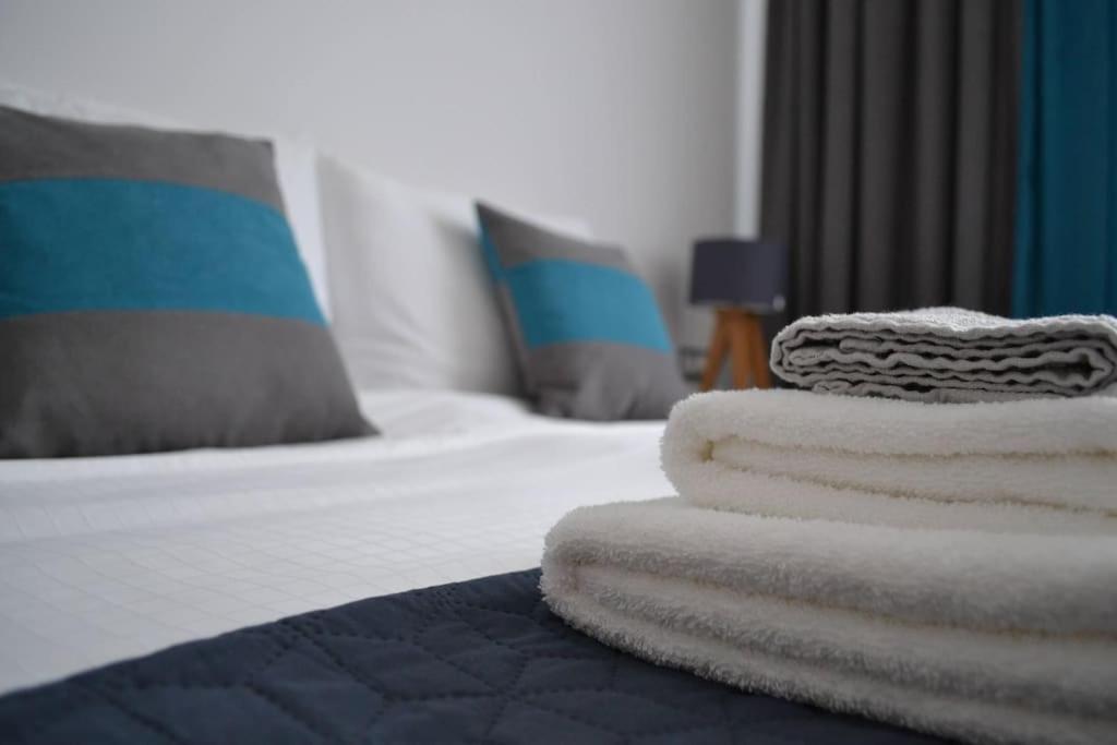 Modern City Center 2 Bedroom Apartment صوفيا المظهر الخارجي الصورة